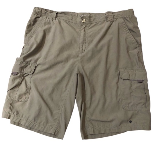 Columbia Men's XL Olive Cargo Cargo Shorts Omni Wick advanced Evaporation Nylon - Picture 1 of 6